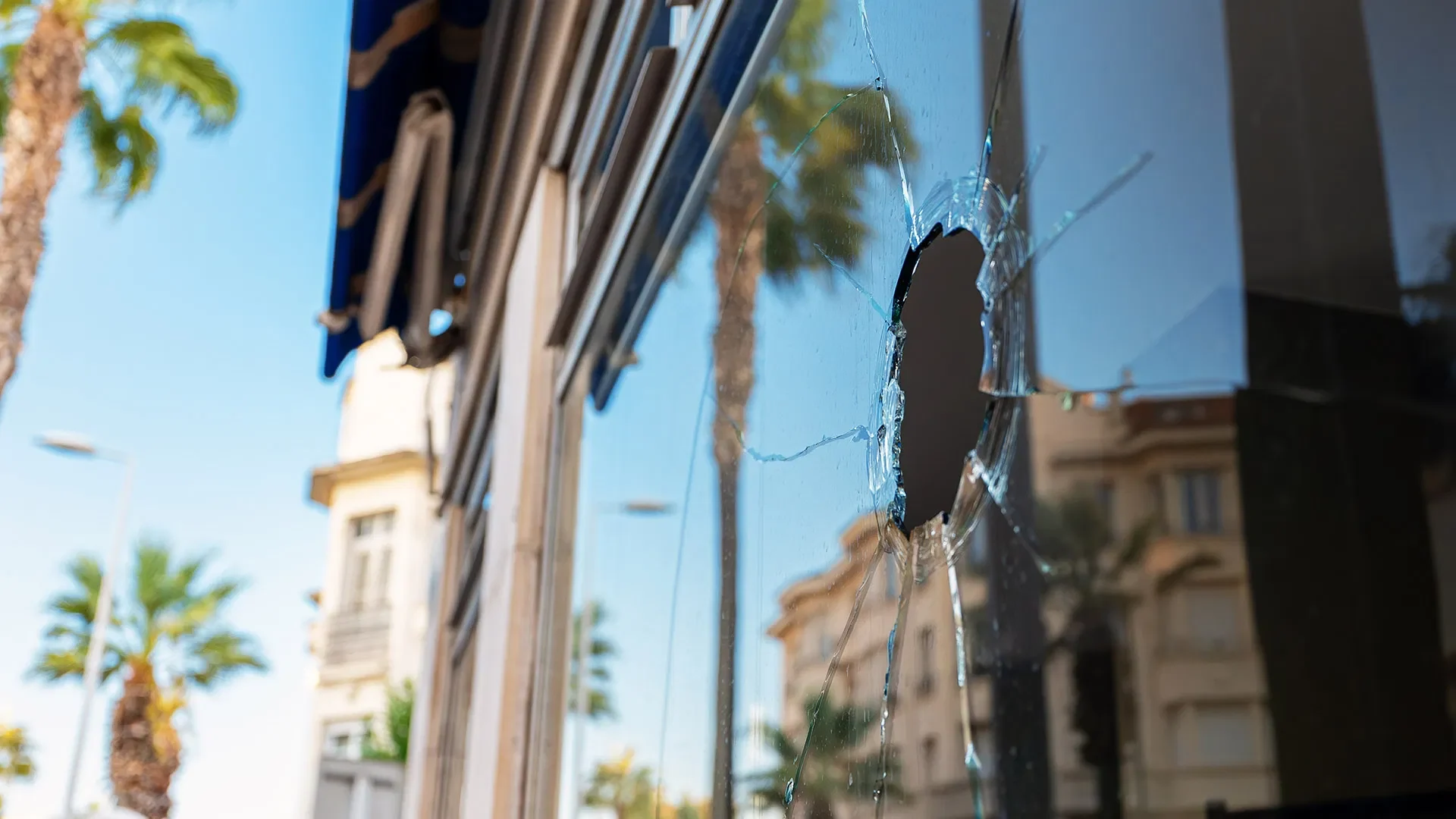 laminas de seguridad antifragmentos para ventanas y escaparates